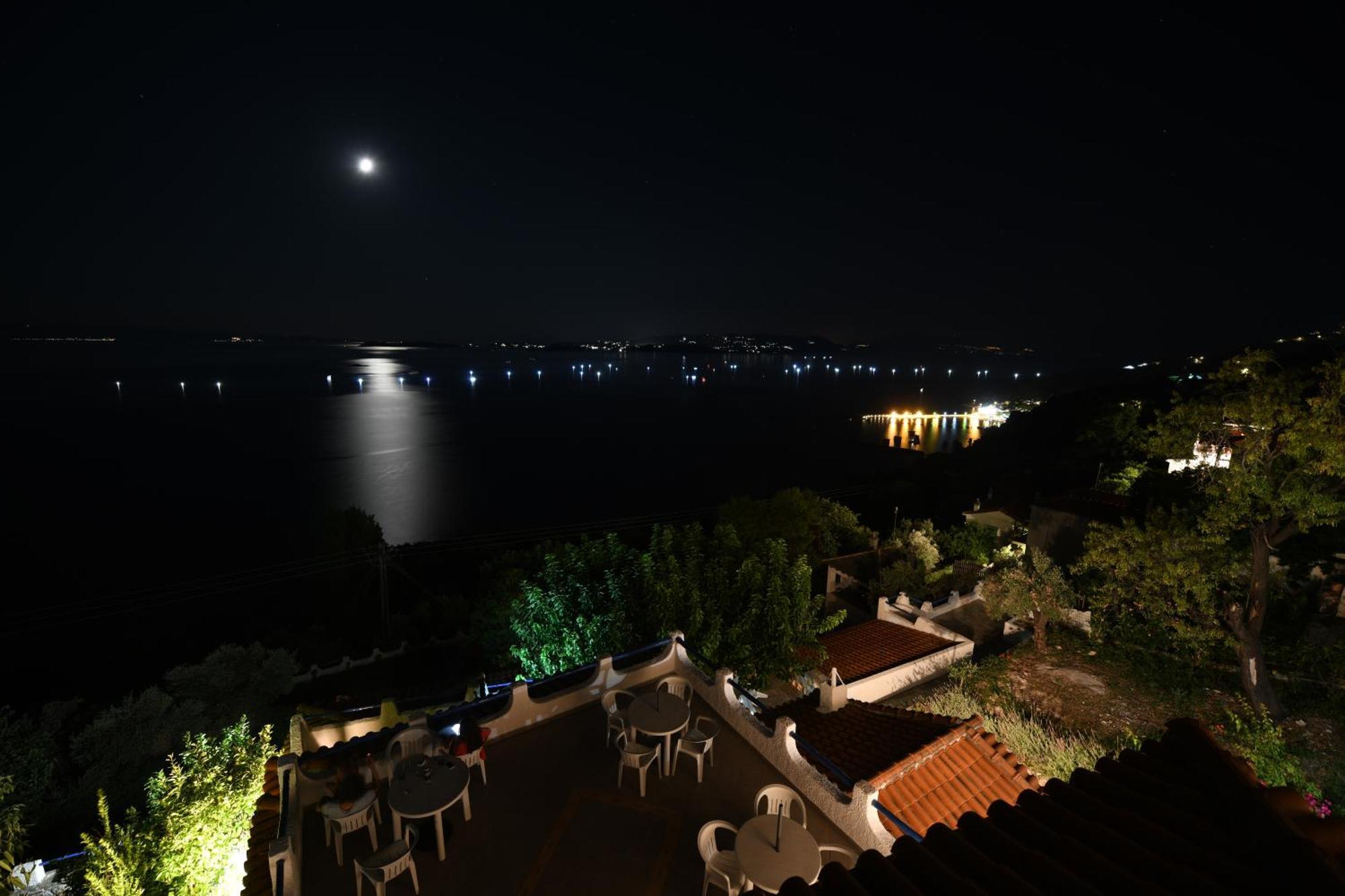 Secret Sporades Panoramic Residence Klima  Ruang foto